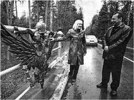 Two-headed eagles at the road