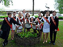 The final-year pupils of the Kamenyuki secondary ecological school � click to enlarge in the new window